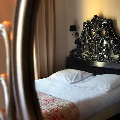 **  Annexe Hotel Paris France